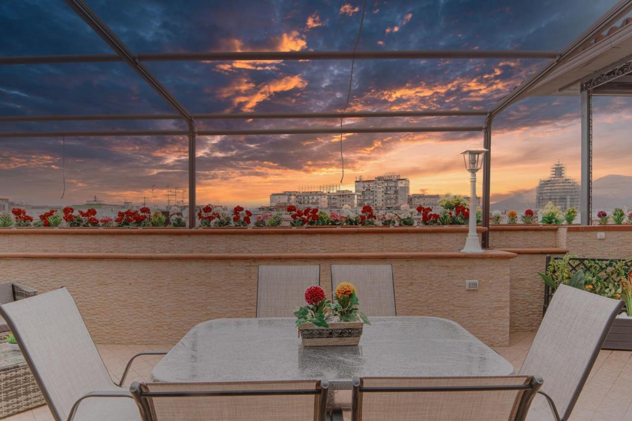 La Terrazza Nel Centro Βίλα Νάπολη Εξωτερικό φωτογραφία